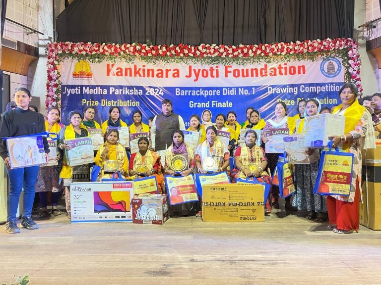 ज्योति फाउंडेशन की ओर से विद्यार्थियों को ज्योति मेधा छात्रवृत्ति