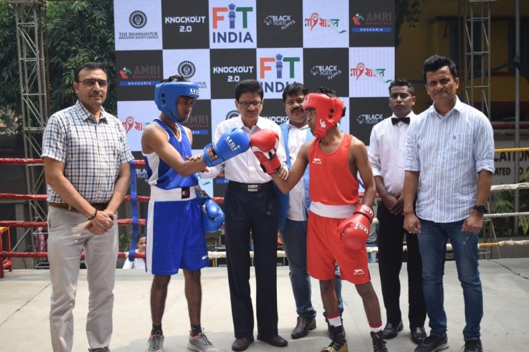 भवानीपुर कॉलेज में नॉकआउट 2.0: इंटरकॉलेज बॉक्सिंग शोडाउन सम्पन्न