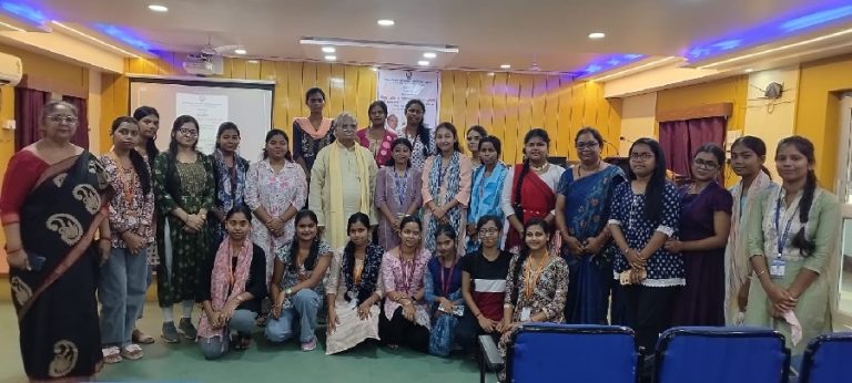 तुलसीदास का काव्य प्रेम का आख्यान है : प्रो.हरिश्चंद्र मिश्र