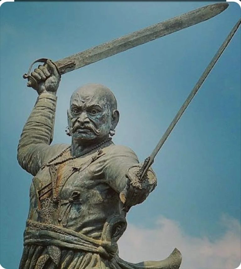 पराक्रमी बाजीप्रभु देशपांडे, जो शिवाजी की रक्षा करते हुए बलिदान हुए..