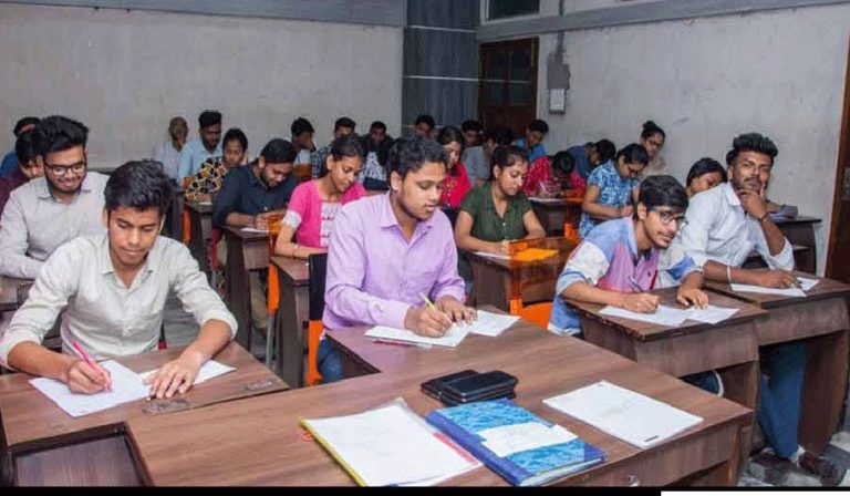 अब एसएससी के मॉडल आन्सर में विकल्प ही गलत, फंसे उम्मीदवार