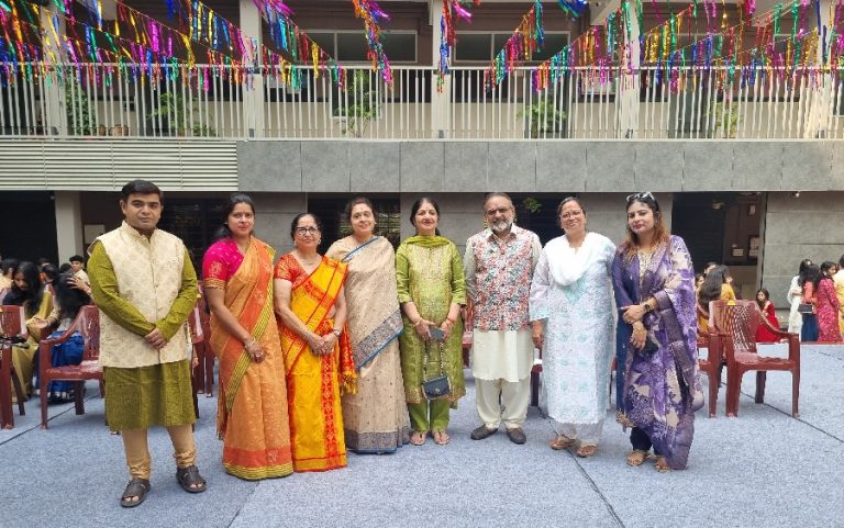 भवानीपुर कॉलेज में  55 शिक्षकों शिक्षिकाओं को सरस्वती सम्मान