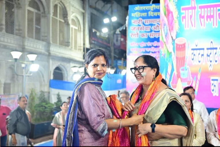 साहित्यिक योगदान के लिए डॉ वसुंधरा मिश्र को नारी सम्मान 2026 