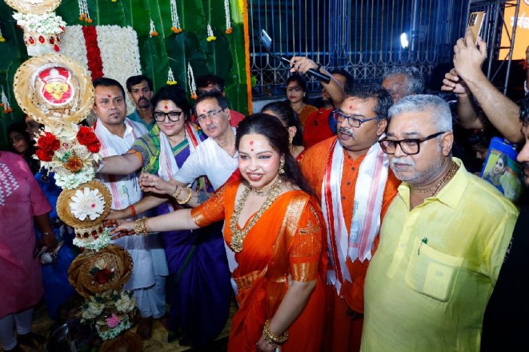 चोरबागान सार्वजनीन दुर्गोत्सव समिति की ‘खूंटी पूजा’