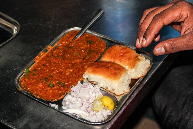 जानिए पाव भाजी की कहानी