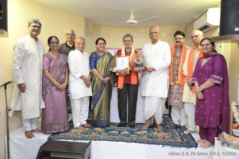 काव्य वीणा सम्मान 2026 से सम्मानित हुए आचार्य ओम नीरव