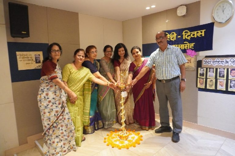 श्री शिक्षायतन कॉलेज में हिन्दी दिवस पर संगोष्ठी